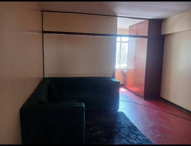 1 BEDROOM APARTMENT FOR SALE IN HILLBROW